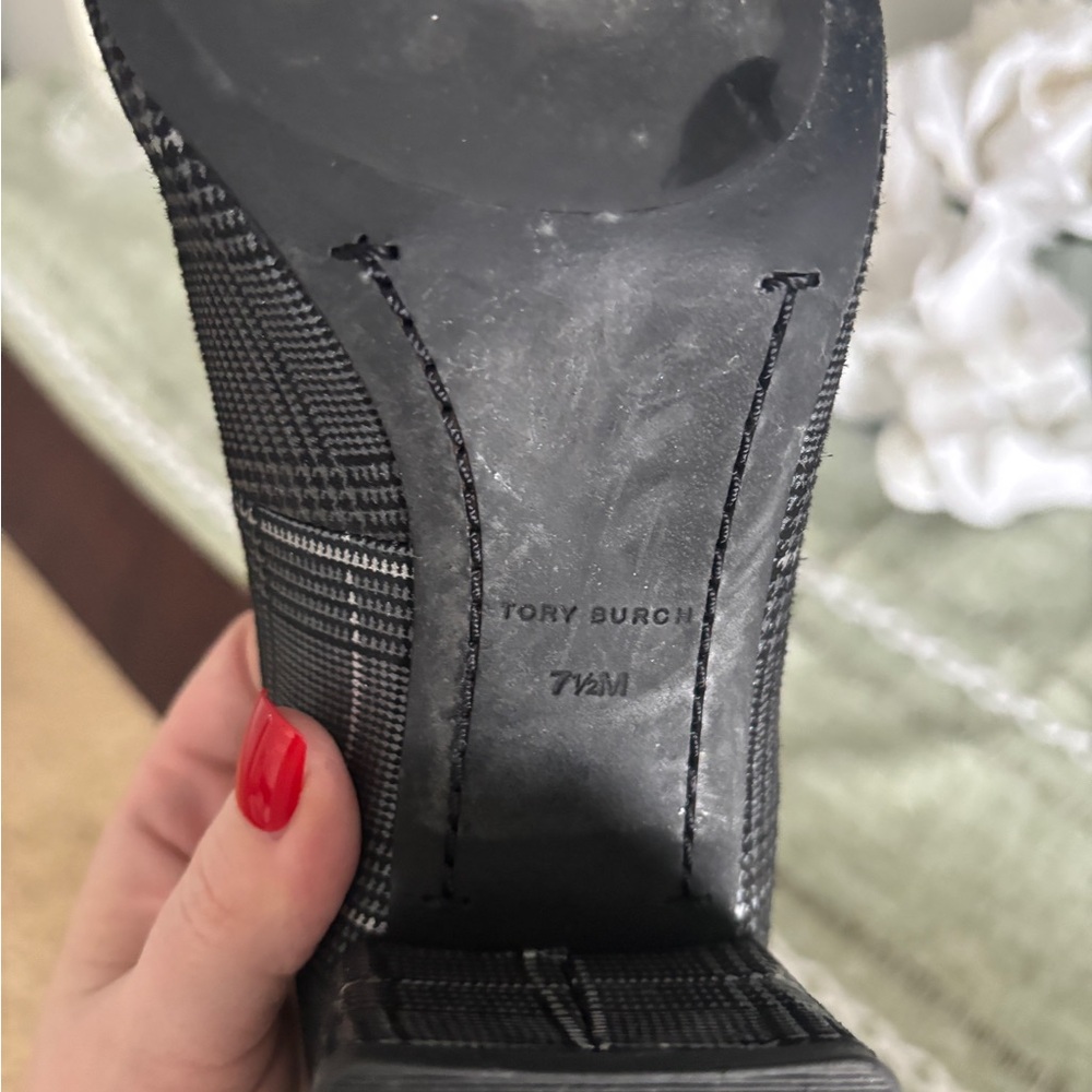 Tory Burch Black Plaid Heels with Gold Logo - Picture 8 of 10